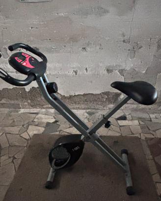 Cyclette pieghevole