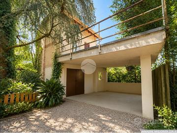 VILLA SINGOLA A CORBETTA