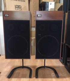 coppia rialzi stand in metallo  ...VENDUTI !