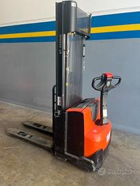 ELEVATORE TOYOTA 12 Q.li TRIPLEX