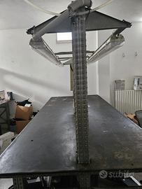 tavolo da lavoro in ferro