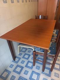 Tavolo 140 x 85 allungabile