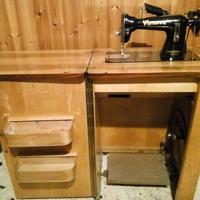 Macchina da cucire Visnova anni 50