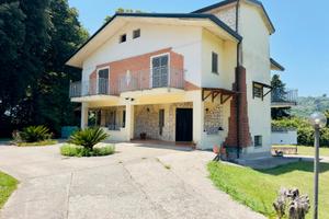 Villa singola con giardino di 2.000 mq