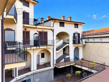 3 LOCALI A LA CASSA