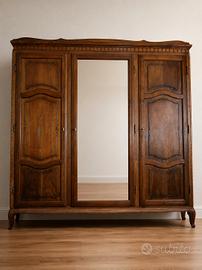 Armadio vintage in legno noce 3 ante con specchio 