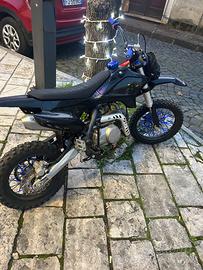 Pit bike