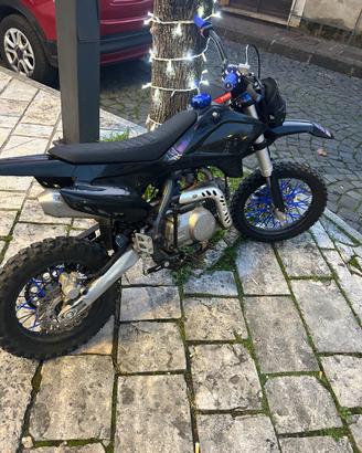 Pit bike