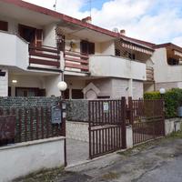 VILLA A SCHIERA A TAGLIACOZZO