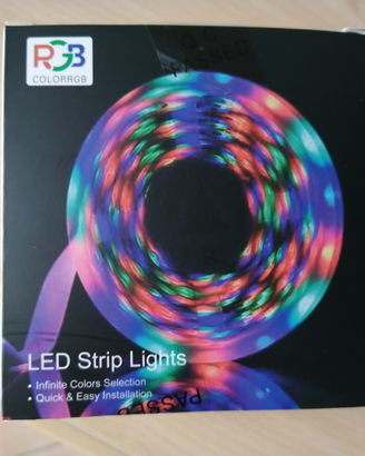 Striscia Led RGB 5 metri controllabile via App
