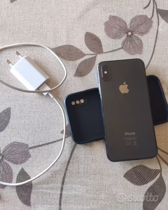 iPhone X batteria al 100%