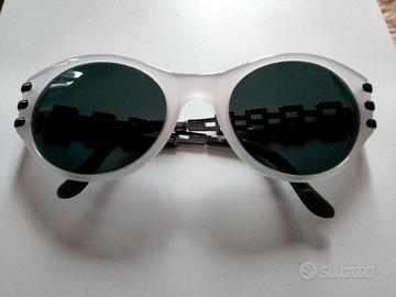 Occhiali da sole Valentino vintage V684 204 130