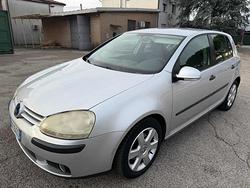 VOLKSWAGEN Golf 1.4 16V 5p. senza nessun lavoro