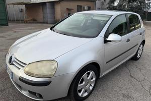 VOLKSWAGEN Golf 1.4 16V 5p. senza nessun lavoro