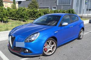 Alfa Romeo Giulietta.  blu Misano 