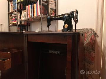 Macchina da cucire vintage SINGER