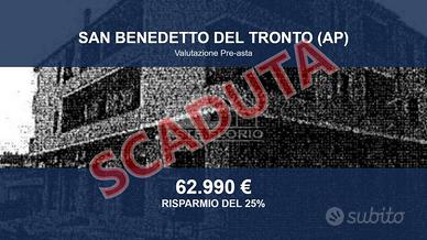 Immobile in asta di 98 m² con più di 5 locali a Sa