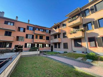 Appartamento di 97 m² con 3 locali e box auto a Mo