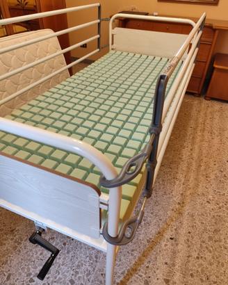 Letto ortopedico Mopedia + materasso antidecubito