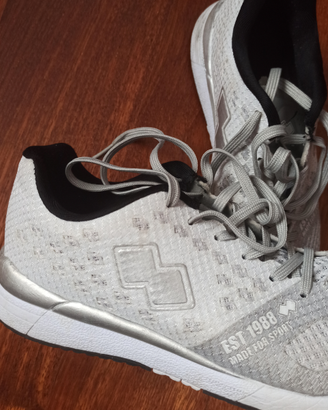 Scarpa donna sportiva