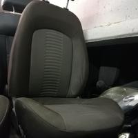 Sedile anteriore sx FIAT GRANDE PUNTO del 2007