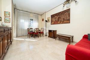 4 LOCALI A TORINO