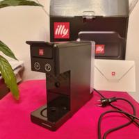 macchinetta caffè illy 