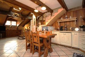 TRILOCALE RISTRUTTURATO SEMI INDIPENDENTE!