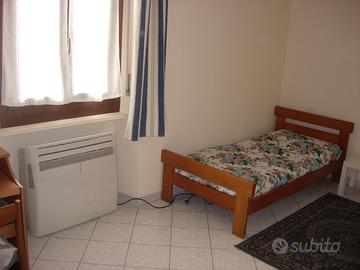 Torino - Via Dina camera singola