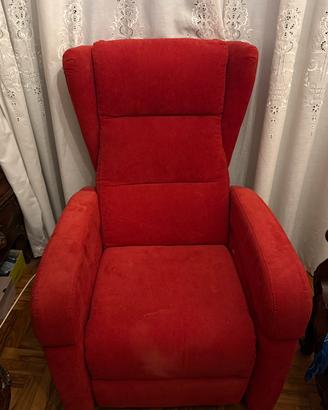 POLTRONA RELAX MODELLO BATIK Morfeo rossa usata