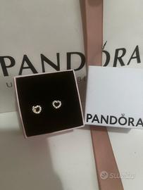 Pandora orecchini a lobo cuore in oro rosa