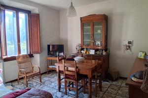 Terratetto 160 mq con giardino garage e deposito