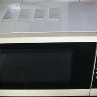 Forno a microonde da 20 litri con grill