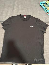 Maglietta nera the north face