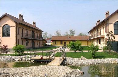 Bilocale arredato in residence con parco