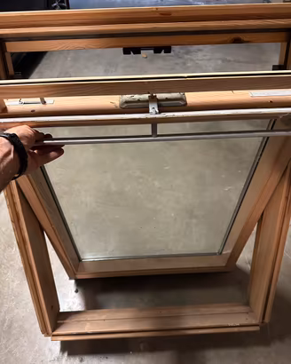 Velux GGL M04 in legno- 6 pezzi disponibili a 800€