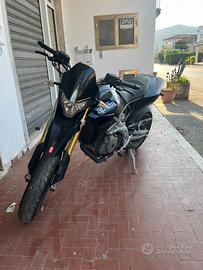 Aprilia dorsoduro 750