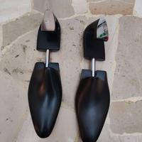 tendiscarpe legno Giorgio Armani 