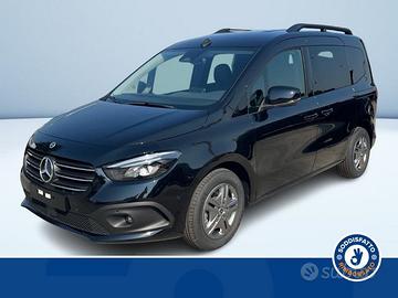 Mercedes-Benz Classe T 180 d AT