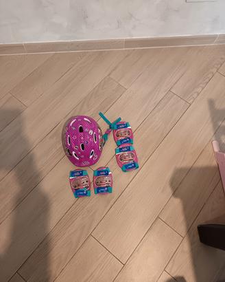 caschetto più protezioni 