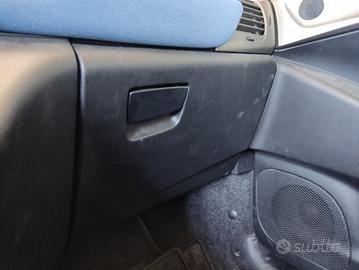 Cassetto portaoggetti LANCIA YPSILON del 2006