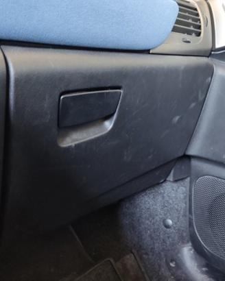 Cassetto portaoggetti LANCIA YPSILON del 2006