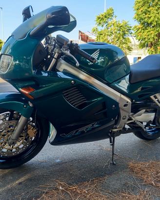 Honda VFR 750 - 1997