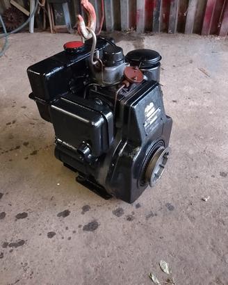 motore Lombardini diesel con avviamento elettrico 