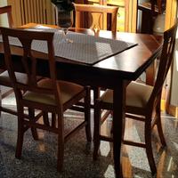 Tavolo rettangolare allungabile in legno + 4 sedie
