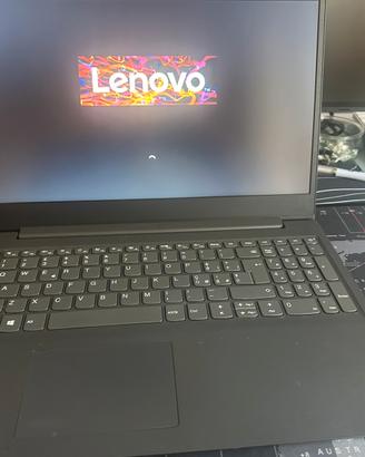 Lenovo V15-ADA