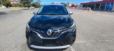 Renault Captur 1.6 E-Tech Intens plug-In 160 CV