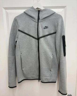 Nike Tech Fleece Grigia