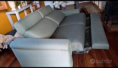 Divano 3 posti Poltronesofà con due sedute relax