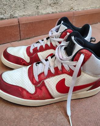 Nike Court Borough Mid 42